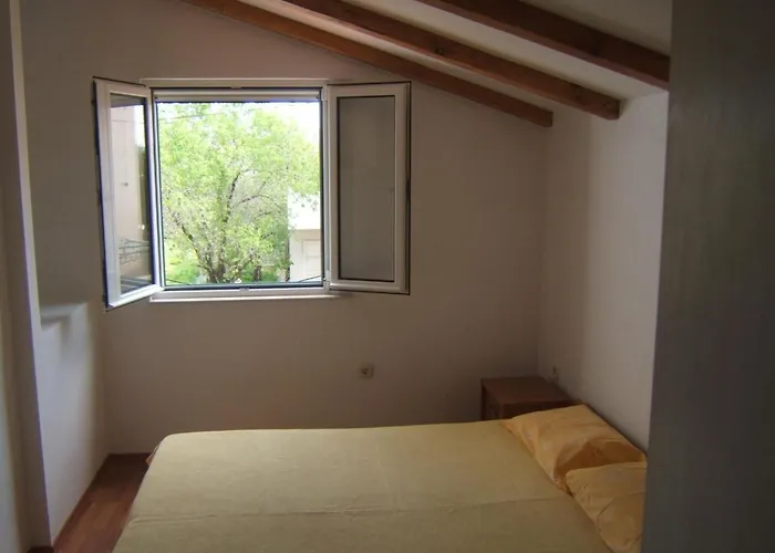 Apartman Gemuetliche Emil By Interhome Murter